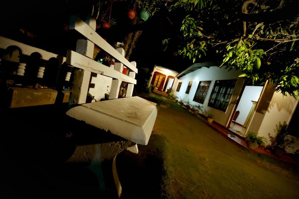 Travellers Home Kandy Eksteriør bilde